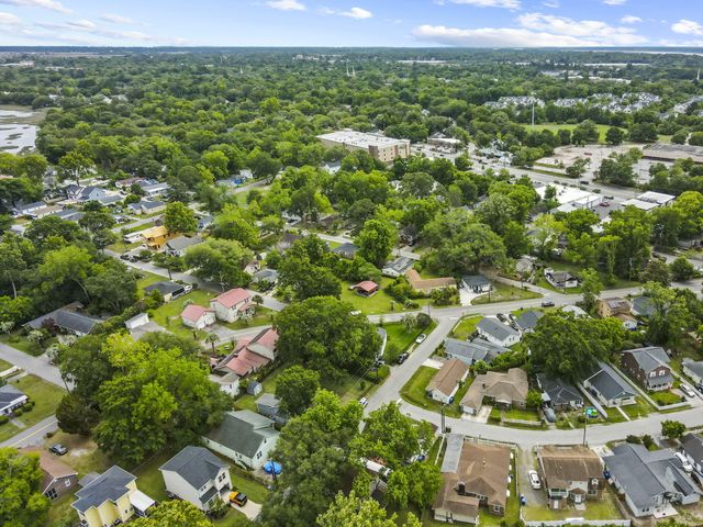 916 Hillsboro Drive, Charleston, SC 29407