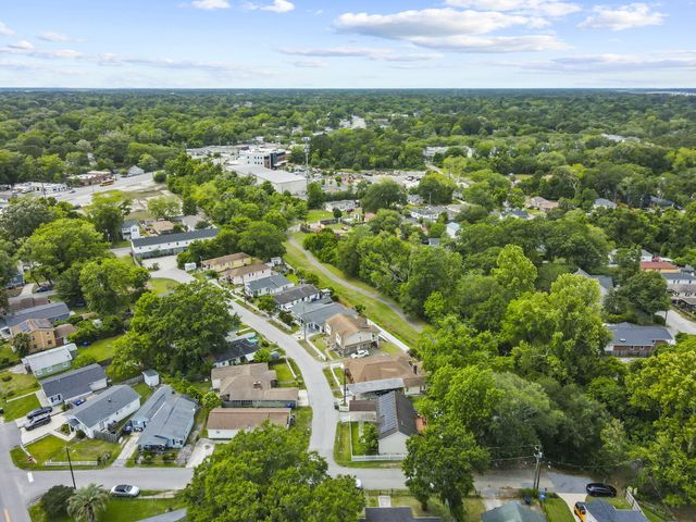 916 Hillsboro Drive, Charleston, SC 29407