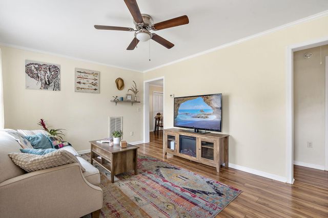 916 Hillsboro Drive, Charleston, SC 29407
