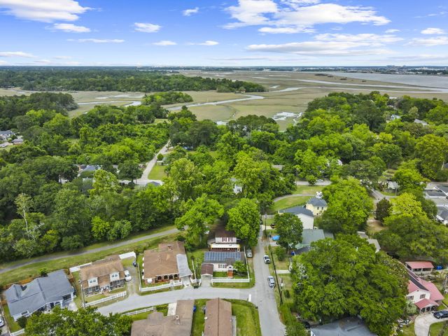 916 Hillsboro Drive, Charleston, SC 29407