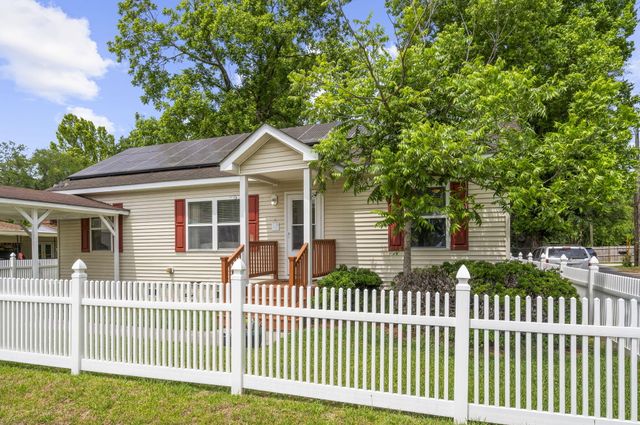 916 Hillsboro Drive, Charleston, SC 29407