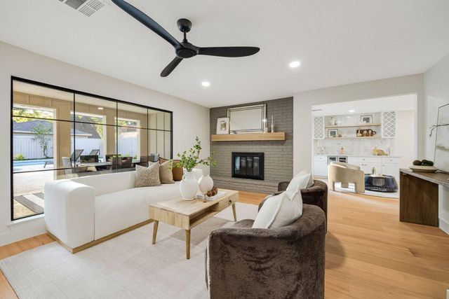 807 Pinesap Drive, Houston, TX 77079