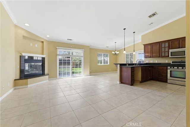 10725 Keller Drive, California City, CA 93505