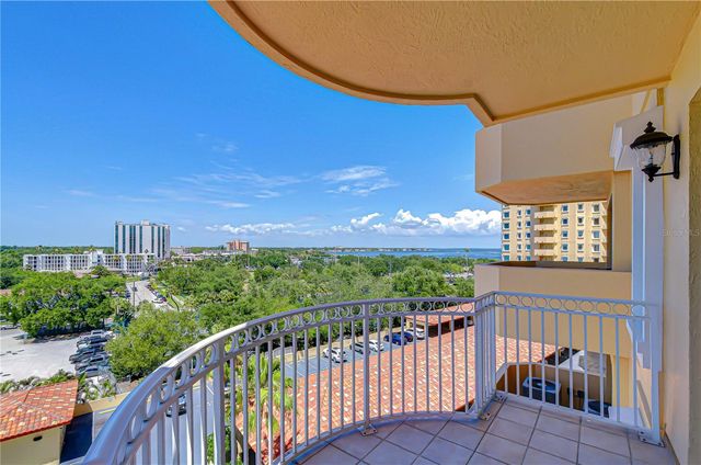 555 5TH AVENUE NE 711, St Petersburg, FL 33701