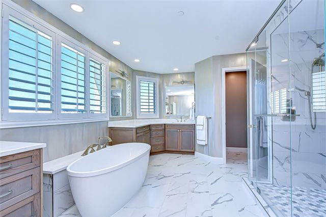 555 5TH AVENUE NE 711, St Petersburg, FL 33701