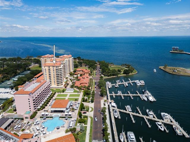 555 5TH AVENUE NE 711, St Petersburg, FL 33701