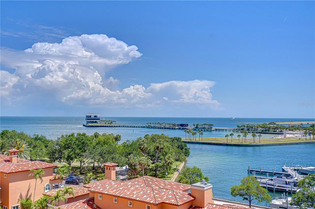 555 5TH AVENUE NE 711, St Petersburg, FL 33701