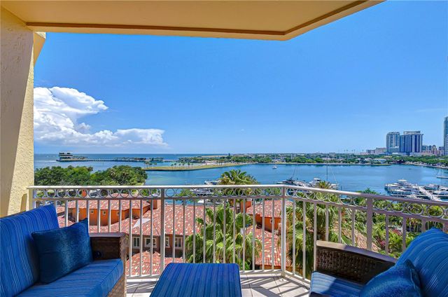 555 5TH AVENUE NE 711, St Petersburg, FL 33701