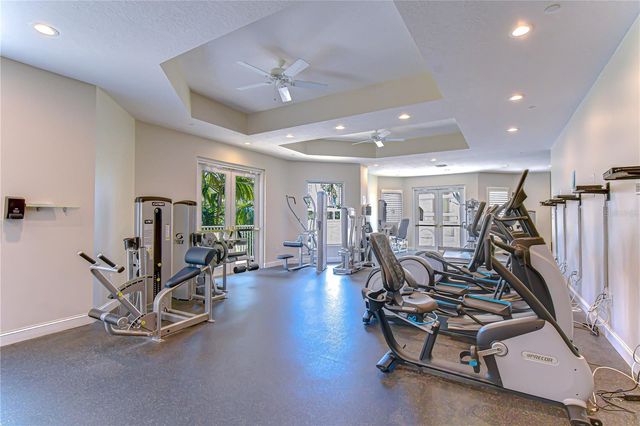 555 5TH AVENUE NE 711, St Petersburg, FL 33701