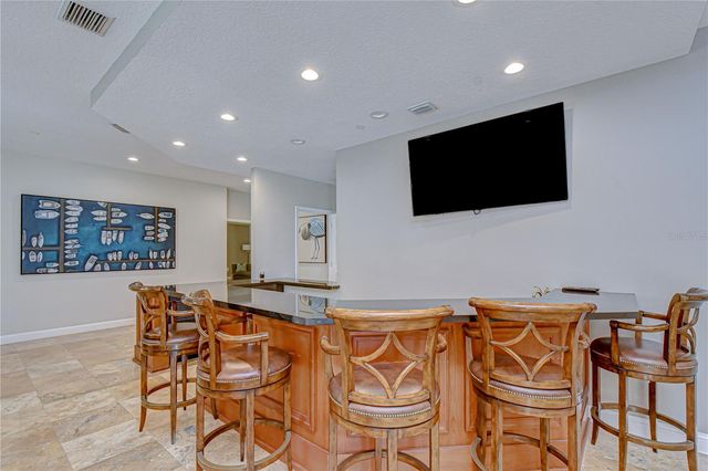 555 5TH AVENUE NE 711, St Petersburg, FL 33701