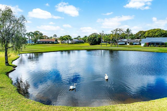 5722 Willow Creek Lane, Delray Beach, FL 33484