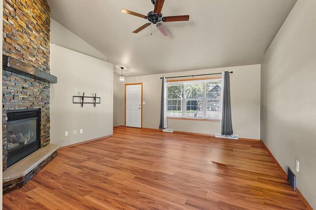 2832 BAY SETTLEMENT ROAD, Green Bay, WI 54311