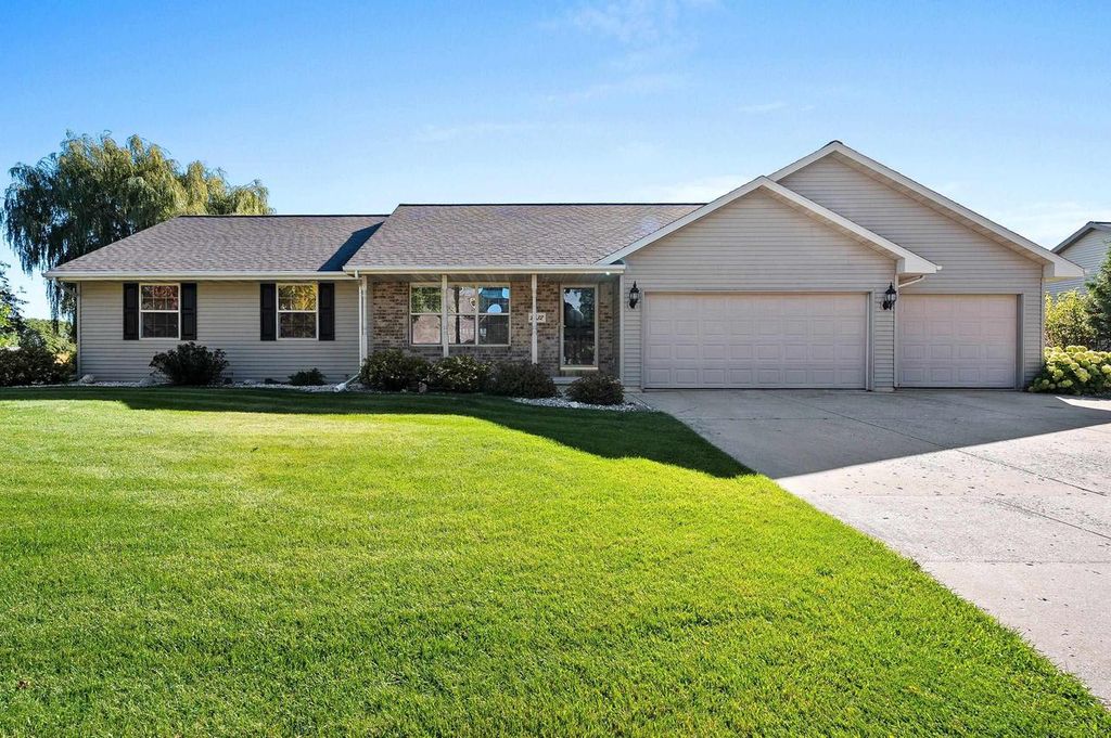 2832 BAY SETTLEMENT ROAD, Green Bay, WI 54311
