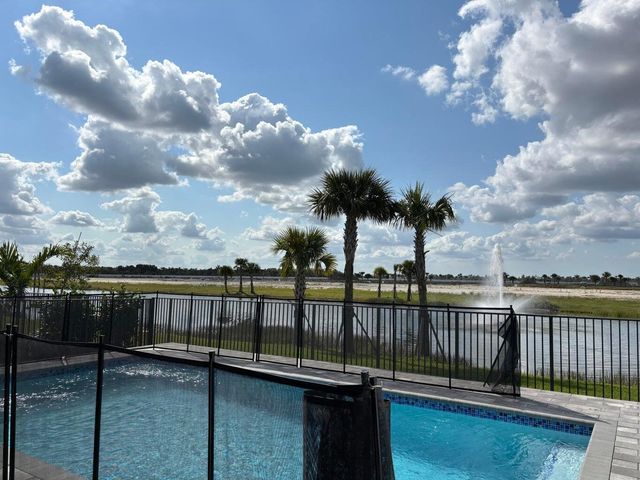 9937 Migration Point, Palm Beach Gardens, FL 33412