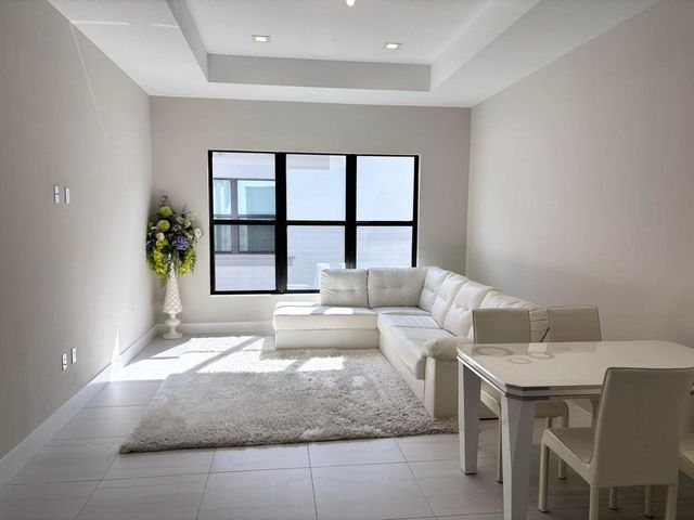 9937 Migration Point, Palm Beach Gardens, FL 33412