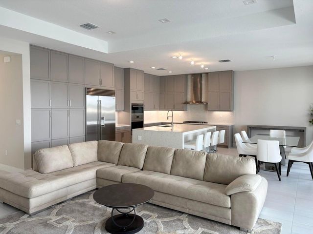 9937 Migration Point, Palm Beach Gardens, FL 33412