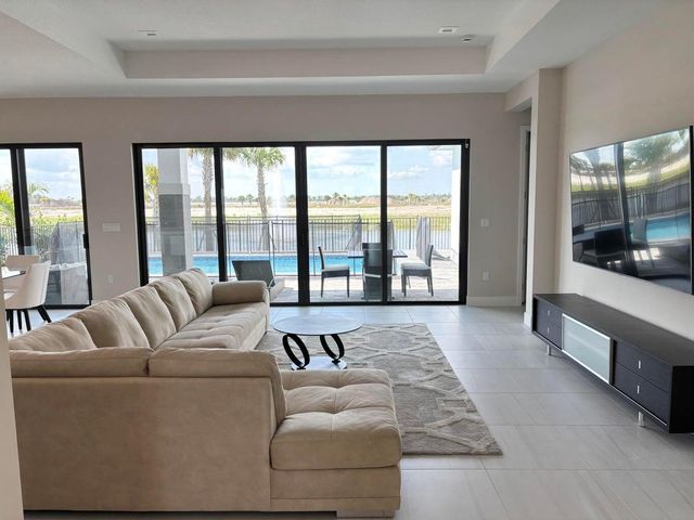 9937 Migration Point, Palm Beach Gardens, FL 33412