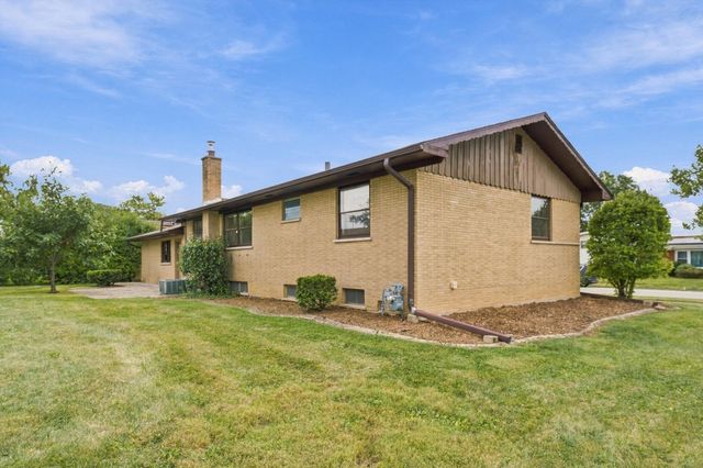 171 Serena Drive, Chicago Heights, IL 60411