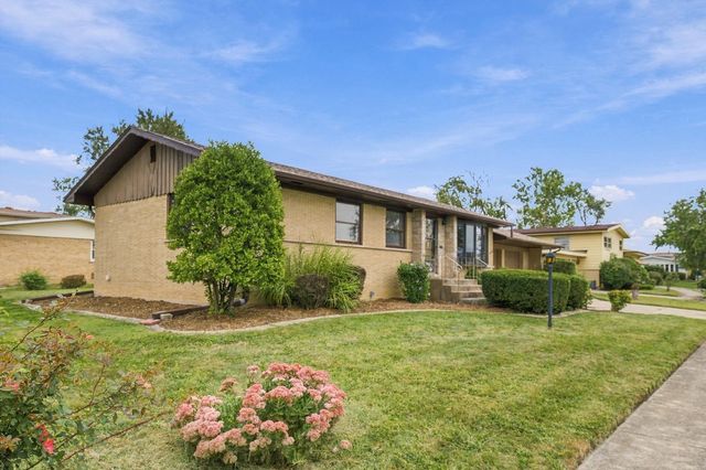 171 Serena Drive, Chicago Heights, IL 60411