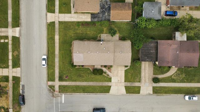 171 Serena Drive, Chicago Heights, IL 60411