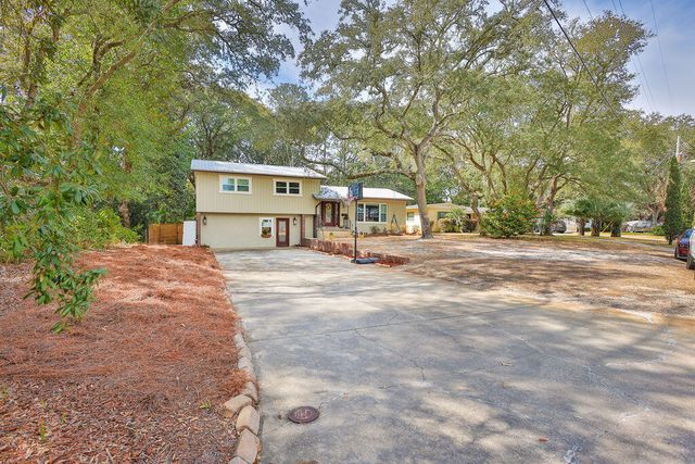 28 SE Anastasia Drive, Fort Walton Beach, FL 32548