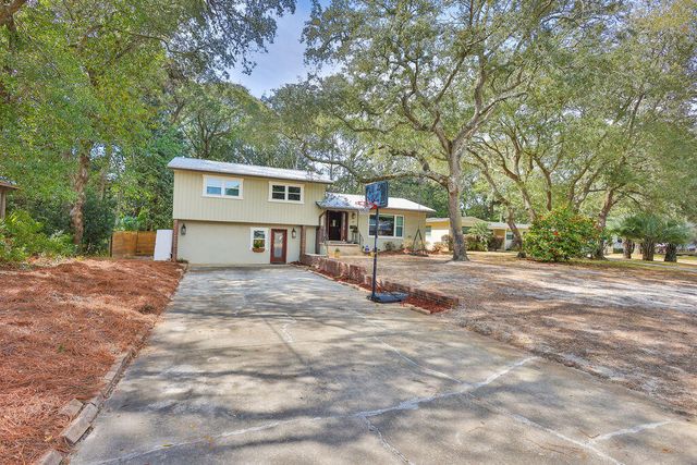 28 SE Anastasia Drive, Fort Walton Beach, FL 32548