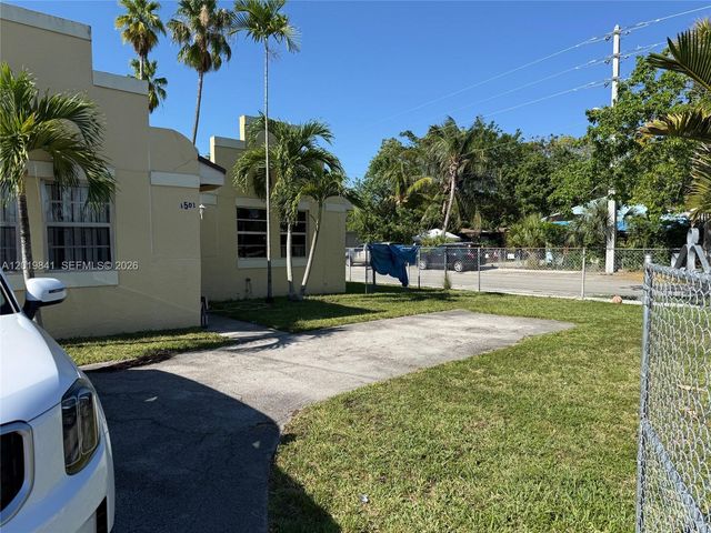 1501 NW 57th St, Miami, FL 33142
