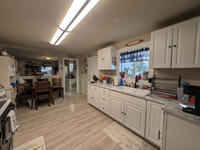 1944 Gary Street, Klamath Falls, OR 97603