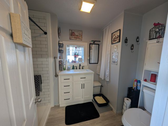 1944 Gary Street, Klamath Falls, OR 97603