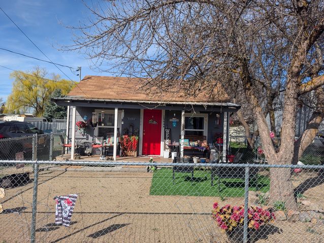 1944 Gary Street, Klamath Falls, OR 97603