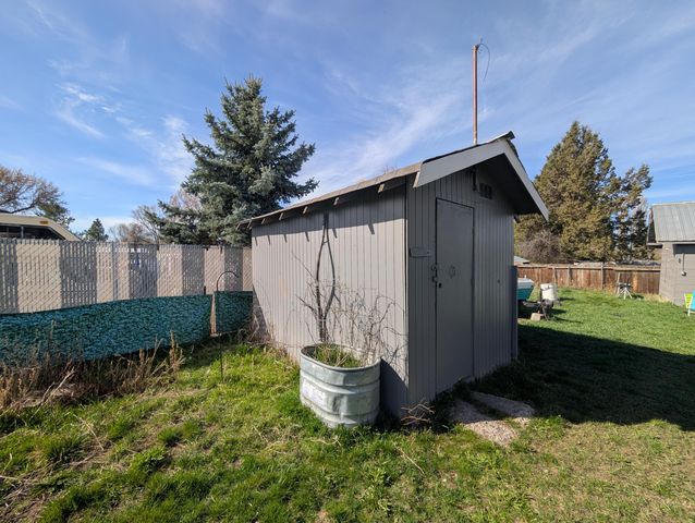 1944 Gary Street, Klamath Falls, OR 97603