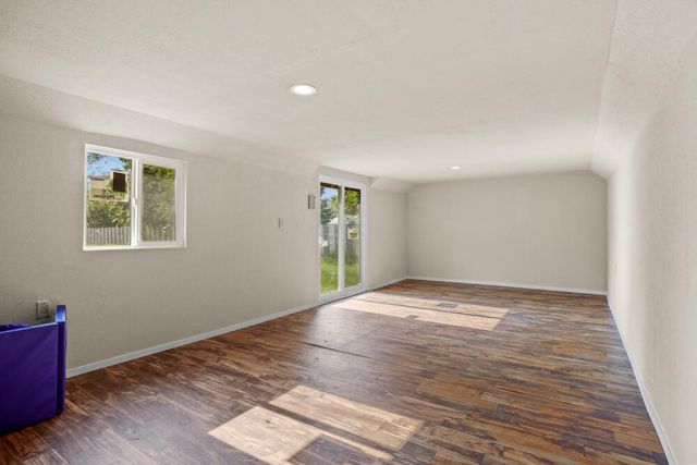 1944 Gary Street, Klamath Falls, OR 97603