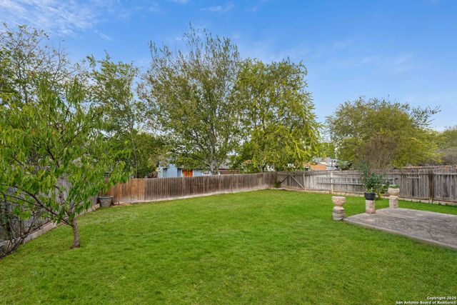 12903 thomas sumter, San Antonio, TX 78233