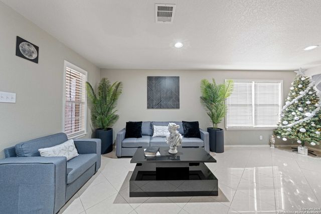 12903 thomas sumter, San Antonio, TX 78233