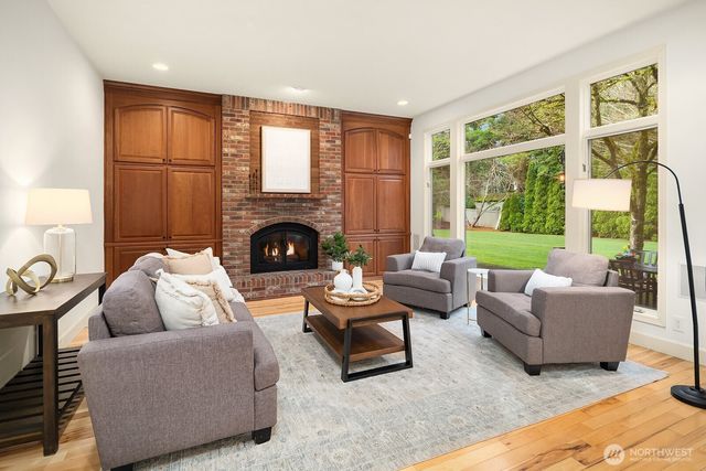 3533 262nd Avenue SE, Sammamish, WA 98075