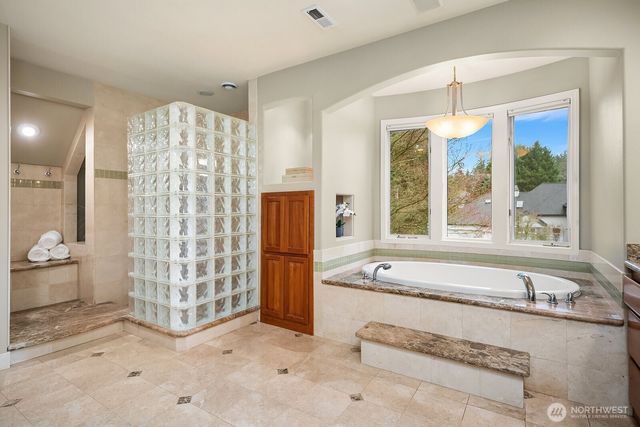 3533 262nd Avenue SE, Sammamish, WA 98075