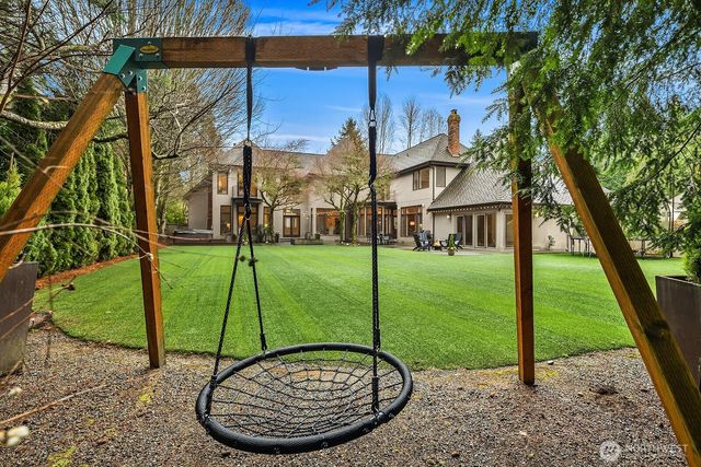 3533 262nd Avenue SE, Sammamish, WA 98075