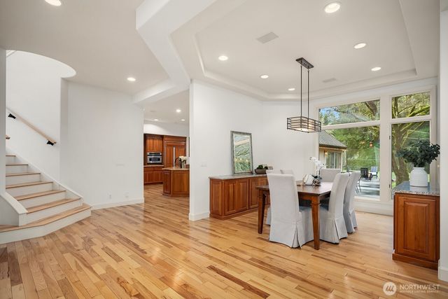 3533 262nd Avenue SE, Sammamish, WA 98075