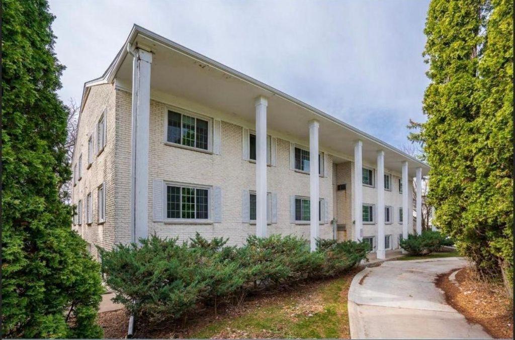 4001 Mavelle Drive, Edina, MN 55435 — exterior