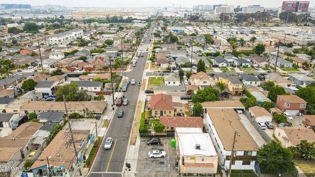 10333 Inglewood Avenue, Inglewood, CA 90304