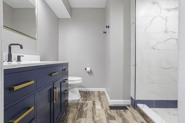 252 Old Coach Place, Canal Winchester, OH 43110