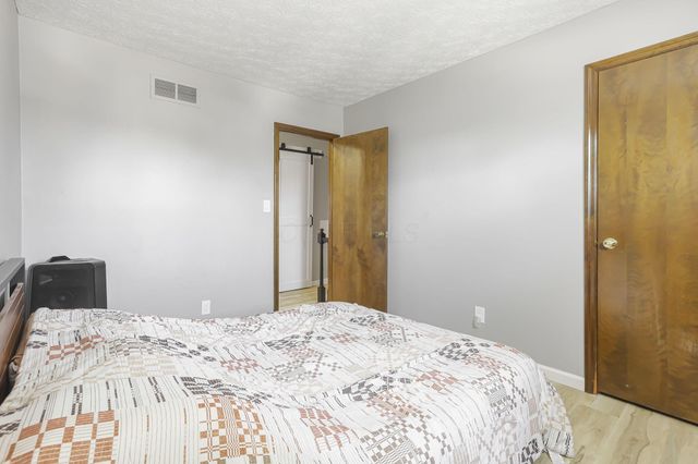 252 Old Coach Place, Canal Winchester, OH 43110