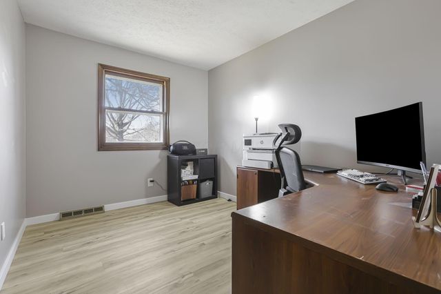 252 Old Coach Place, Canal Winchester, OH 43110