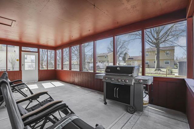 252 Old Coach Place, Canal Winchester, OH 43110