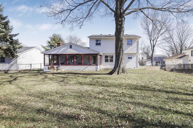 252 Old Coach Place, Canal Winchester, OH 43110