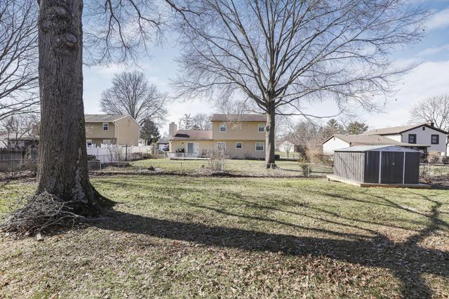 252 Old Coach Place, Canal Winchester, OH 43110