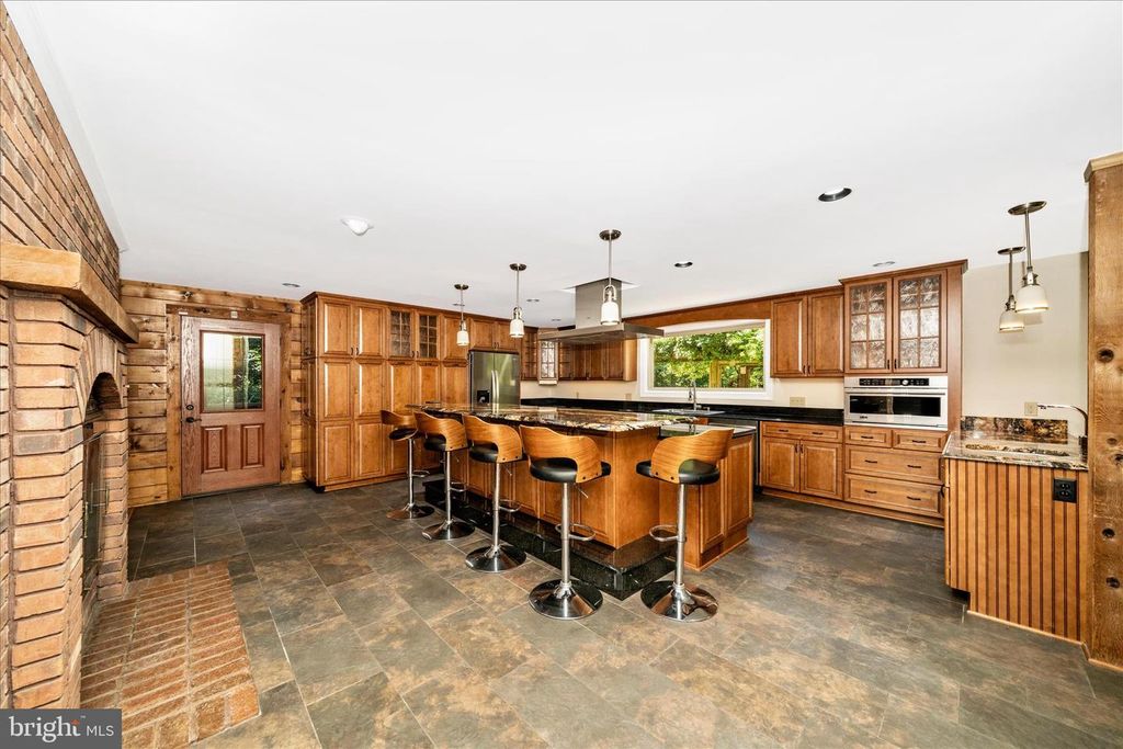 Image 19 of property listing at 4509 SHAFF LN, Frederick, MD 21703