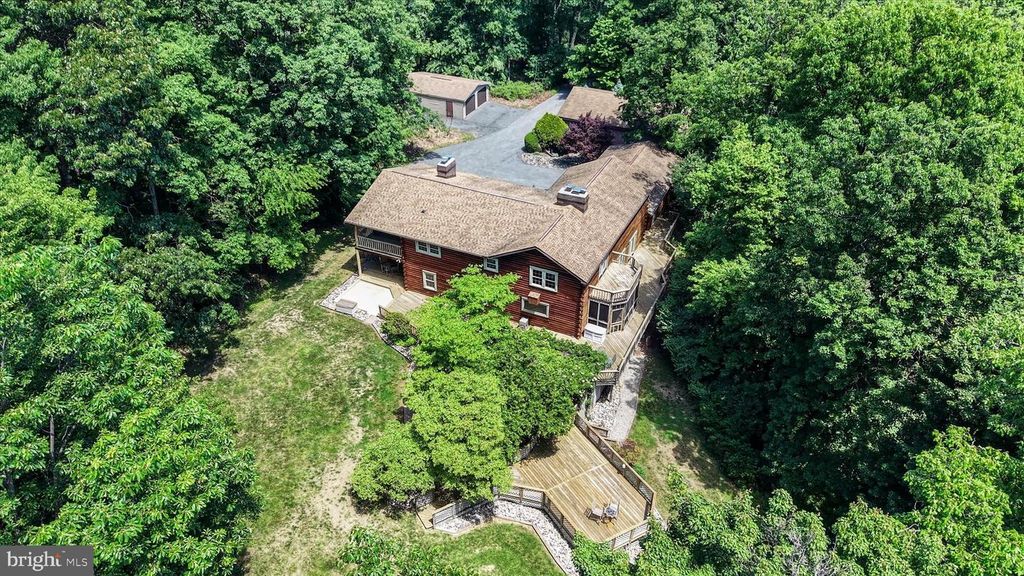 Image 6 of property listing at 4509 SHAFF LN, Frederick, MD 21703