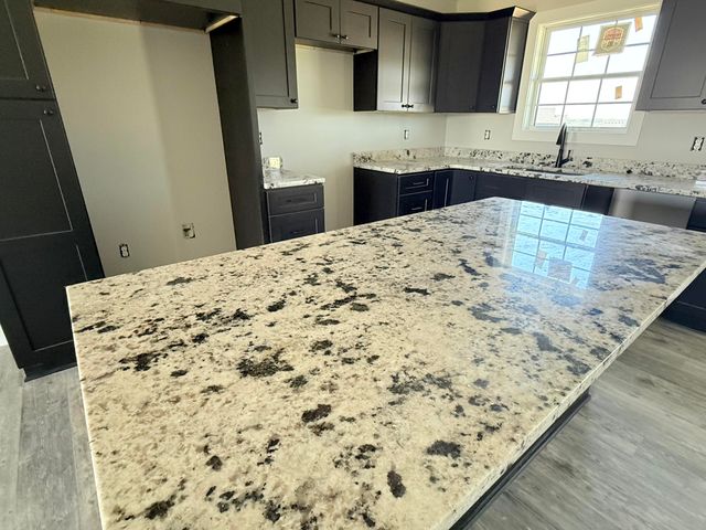 329 Whitley Way, Berea, KY 40403