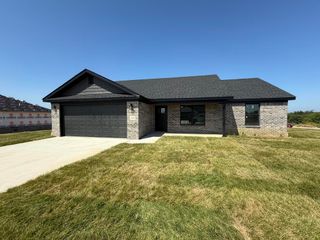 329 Whitley Way, Berea, KY 40403